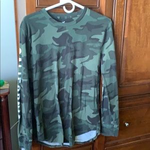 Men’s Hollister long sleeve tee